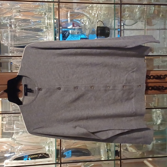 Lands' End gray crew neck cardigan szM - Picture 1 of 3